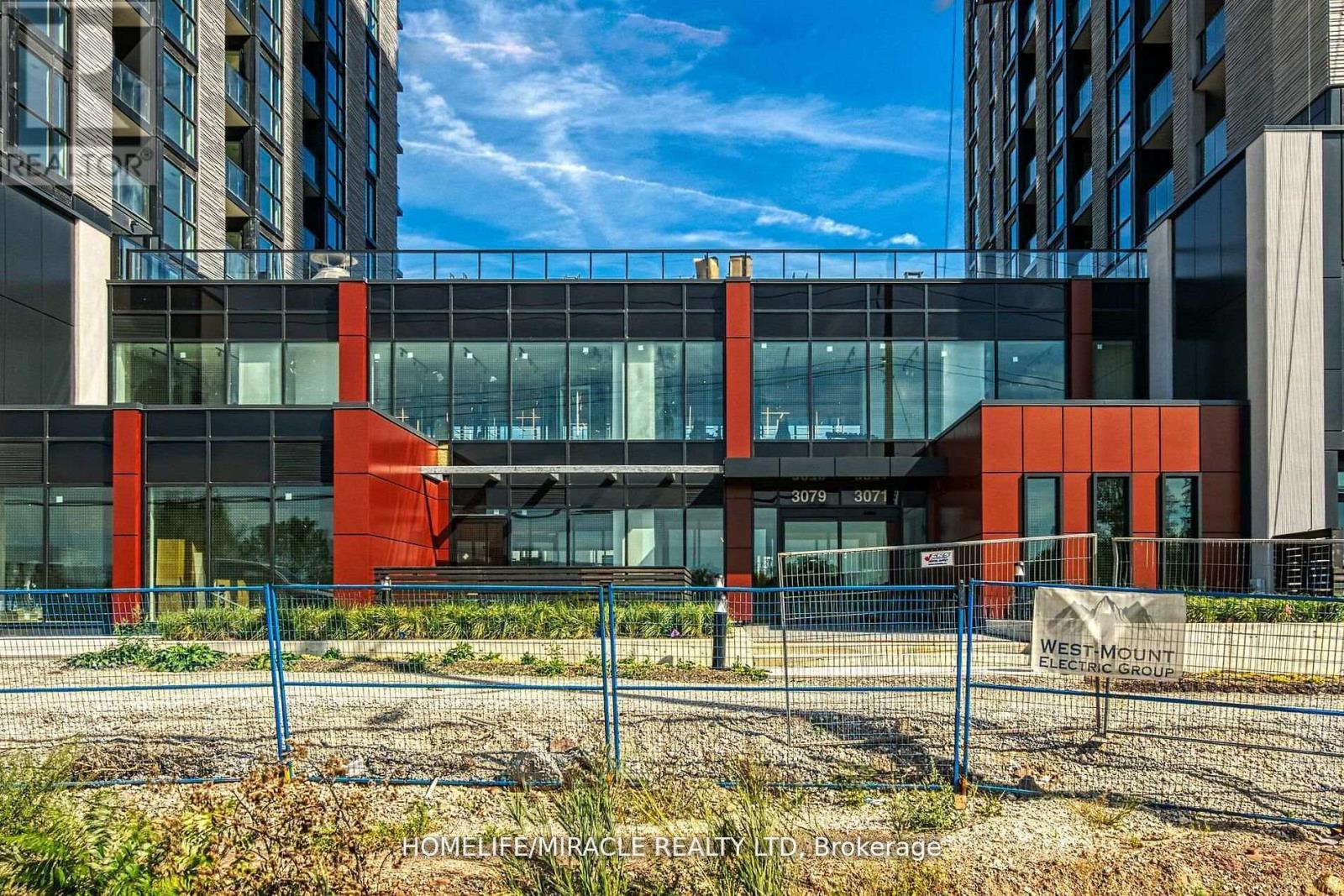 1706 - 3079 Trafalgar Road, Oakville, ON - Outdoor