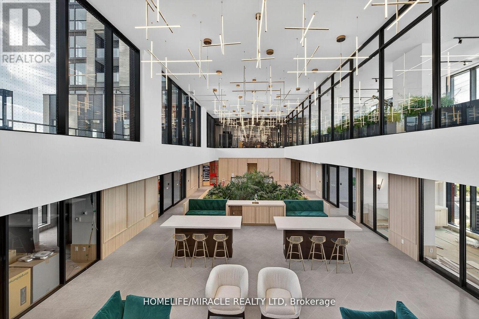 1706 - 3079 Trafalgar Road, Oakville, ON - Indoor Photo Showing Other Room