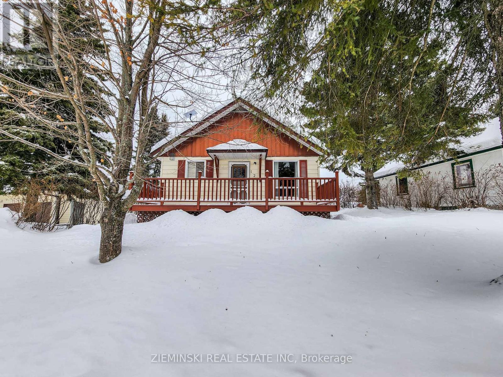 123 Picadilly Circle, Iroquois Falls, ON - Outdoor With Deck Patio Veranda