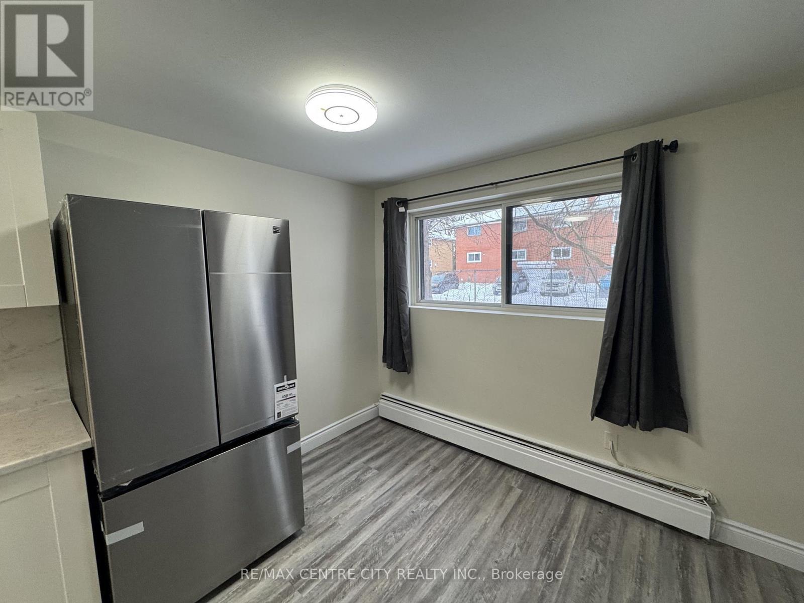 114 - 1825 Whitney Street E, London East (East H), ON - Indoor Photo Showing Other Room