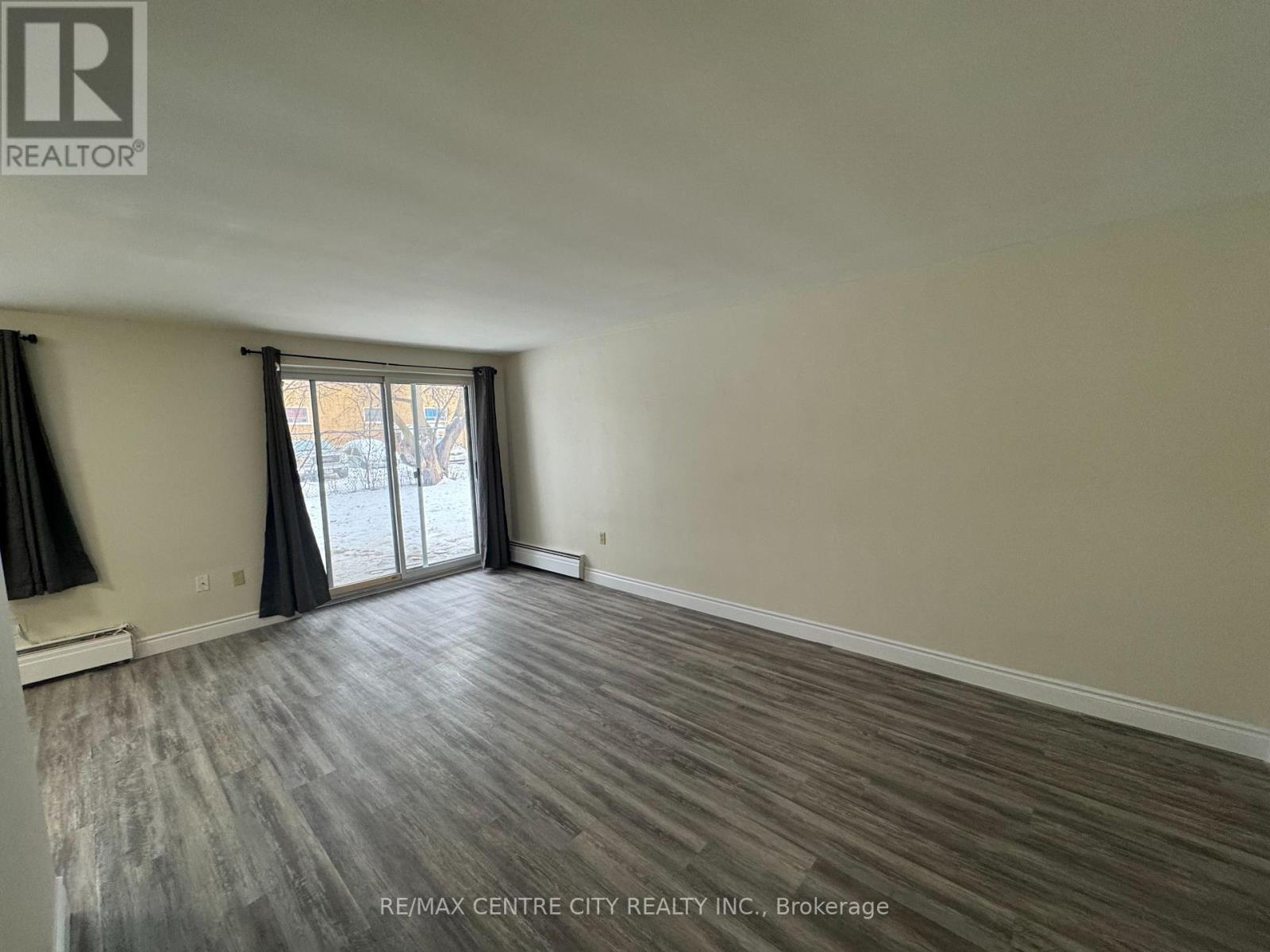 114 - 1825 Whitney Street E, London East (East H), ON - Indoor Photo Showing Other Room