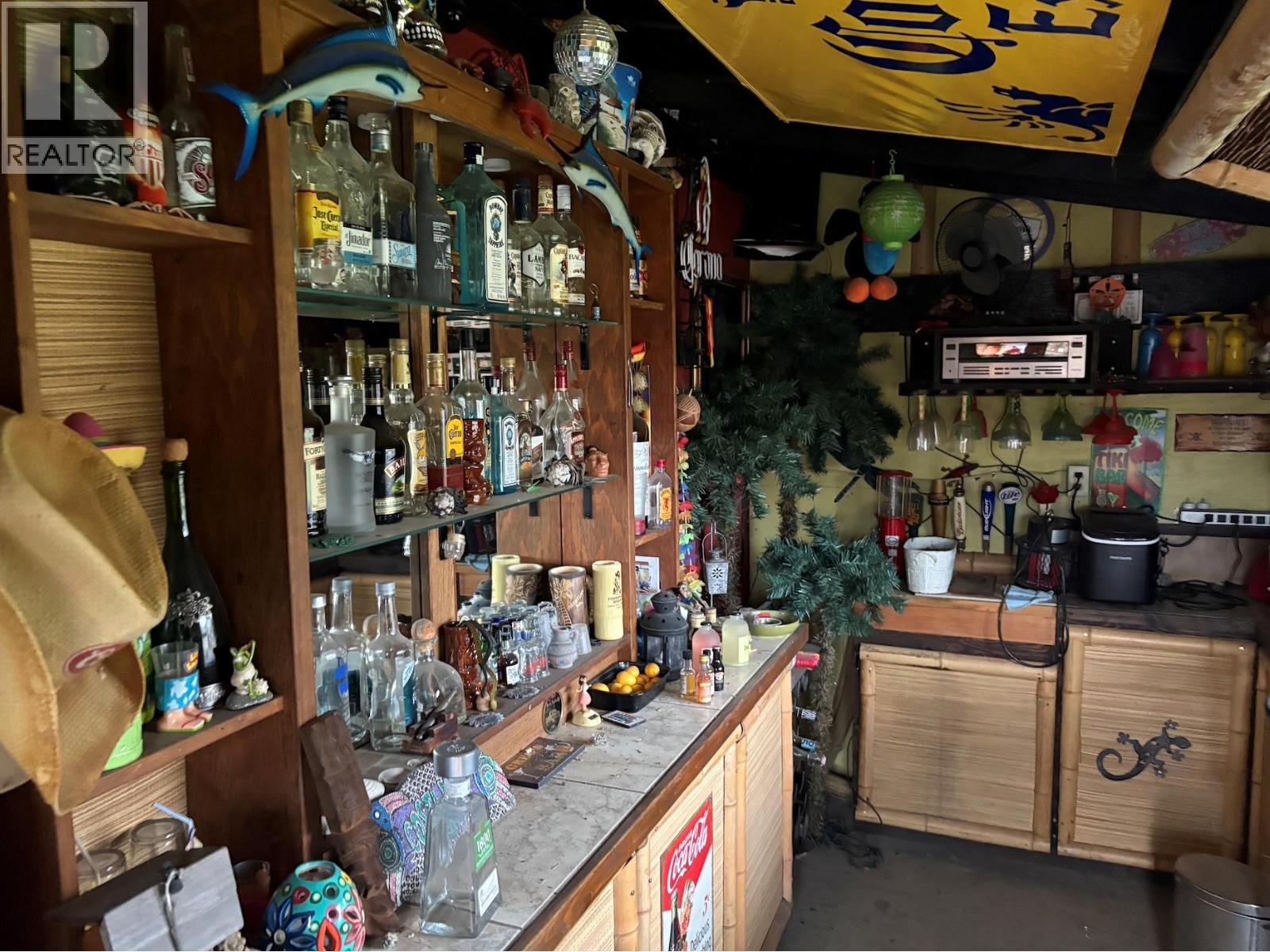 Tiki Bar - 5207 Alain Road, Vernon, BC - Indoor