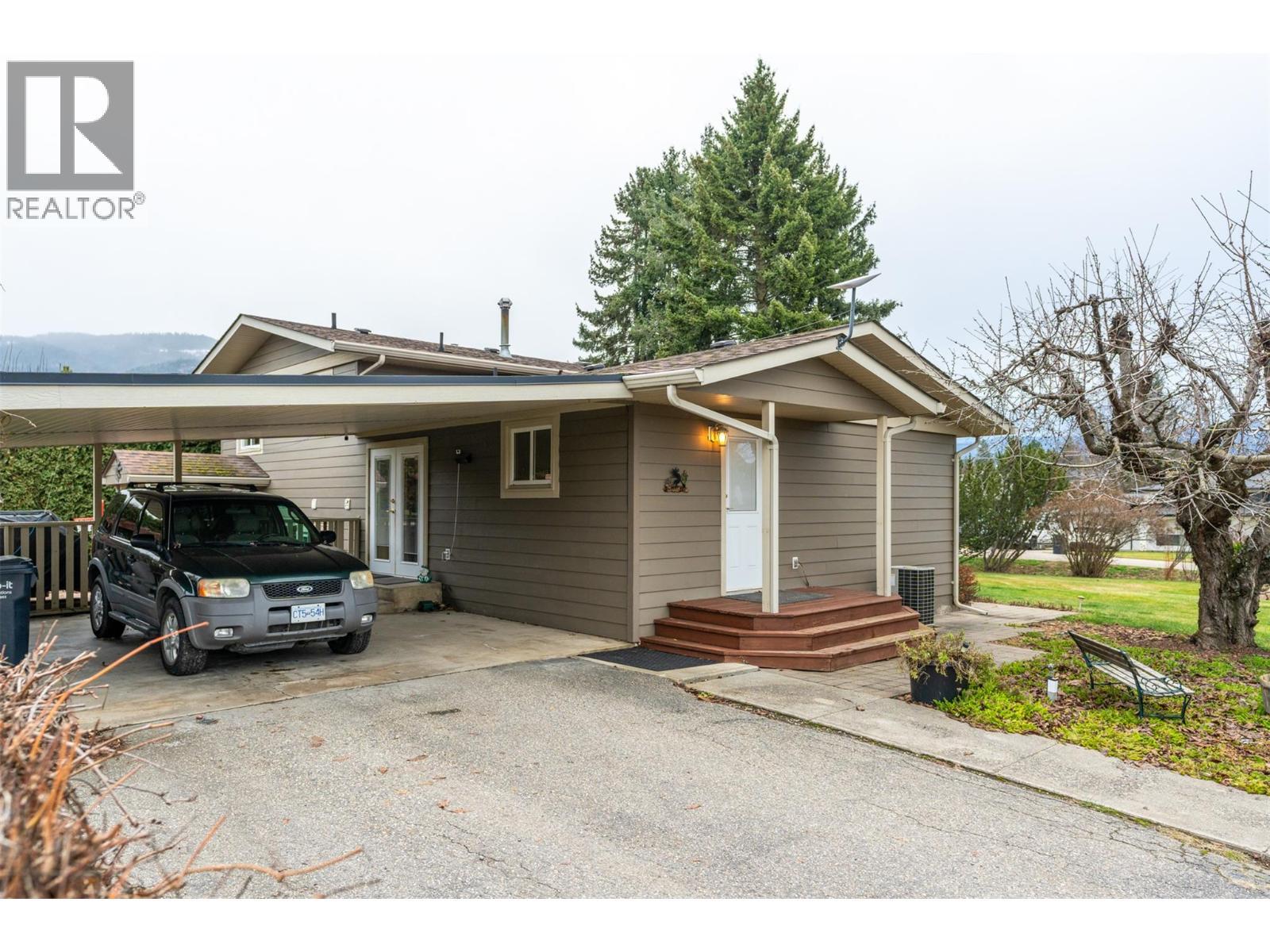 5207 Alain Road, Vernon, BC - Outdoor