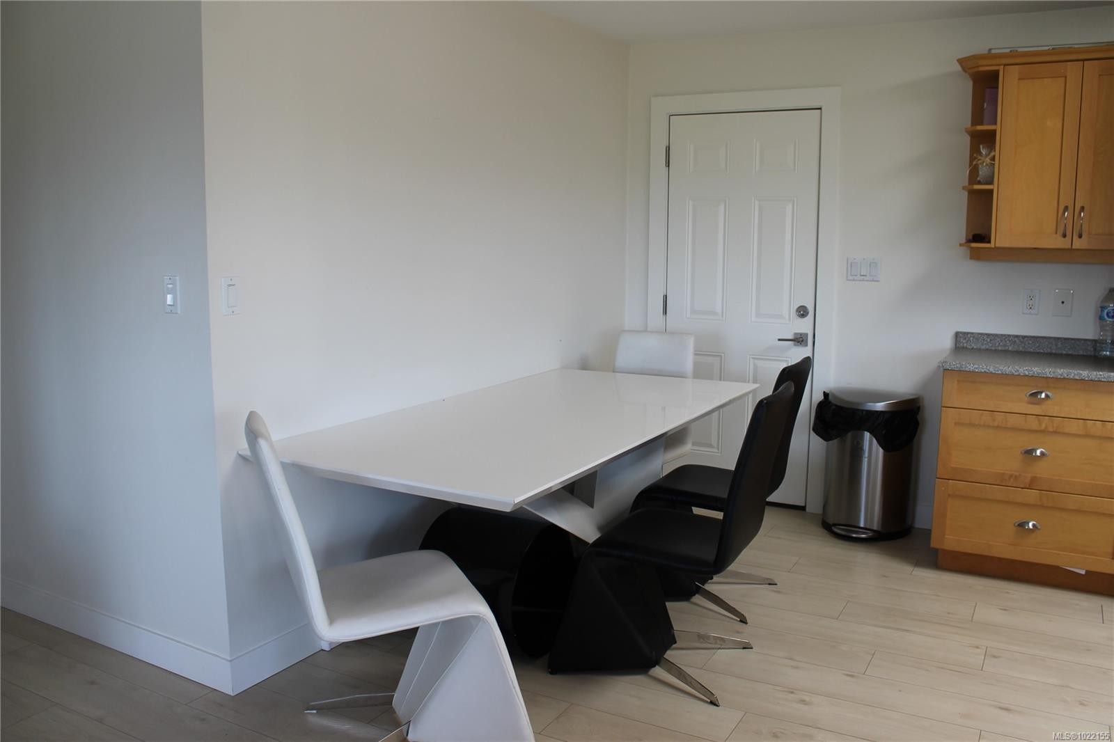 6160 Lakeview Dr, Duncan, BC