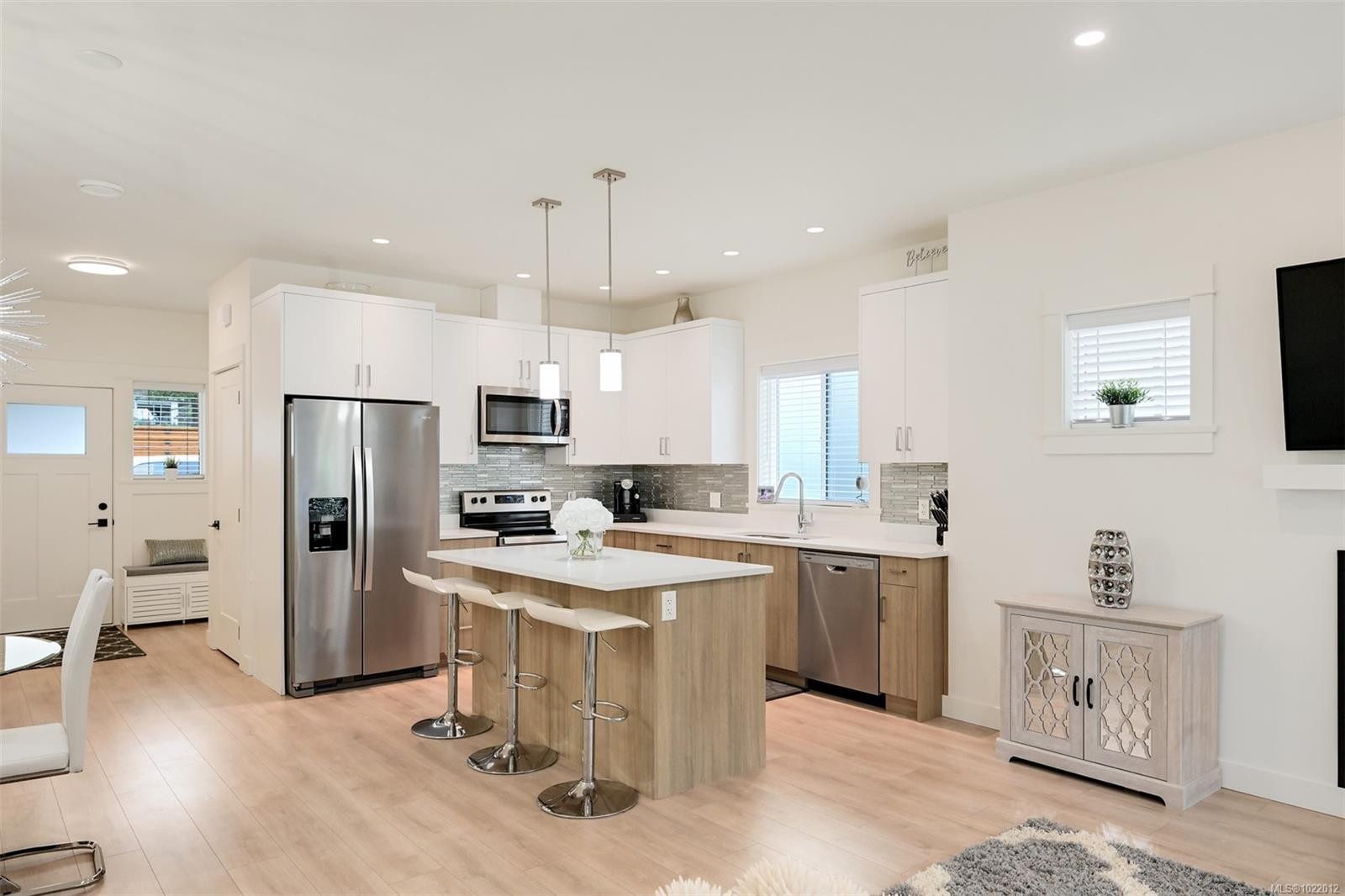 813 Tomack Loop, Langford, BC