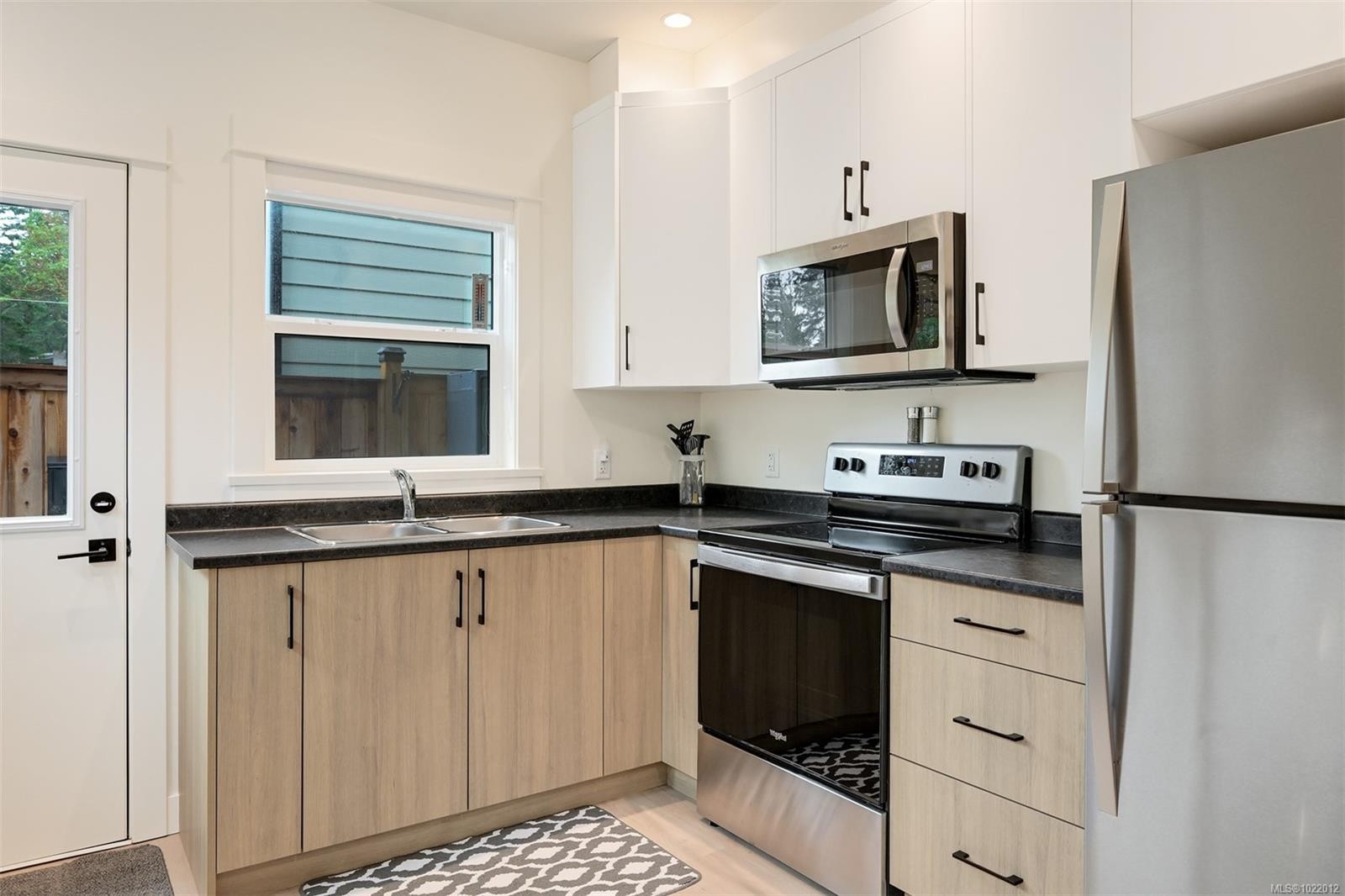 813 Tomack Loop, Langford, BC