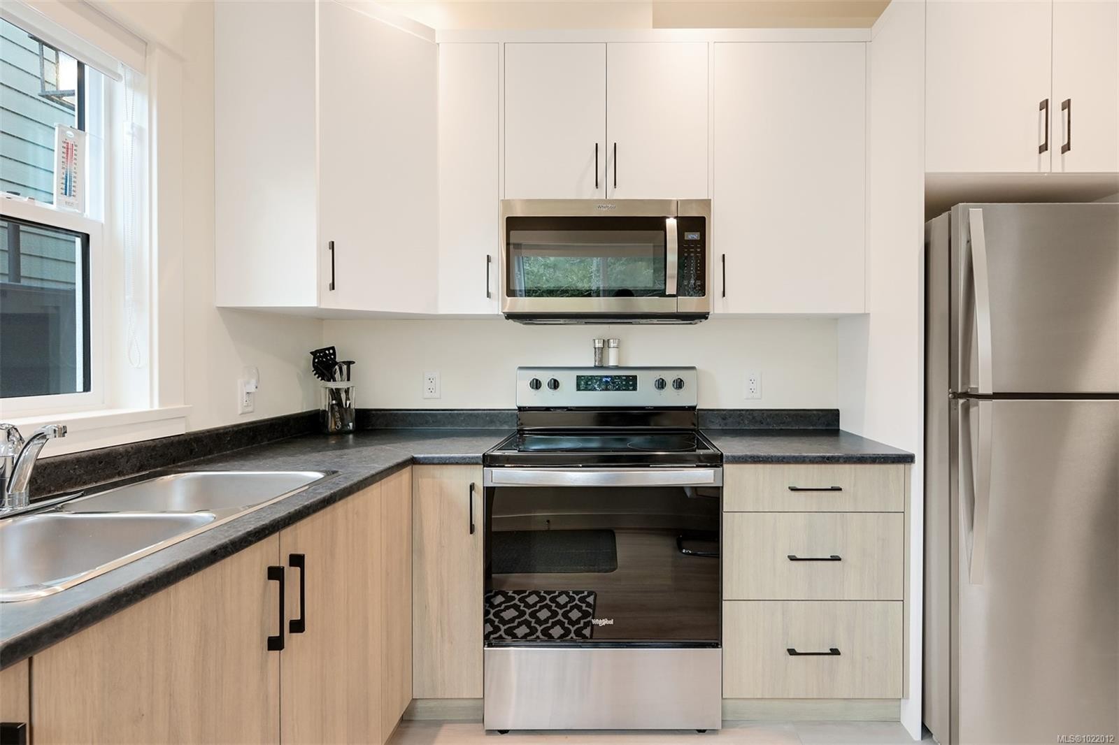 813 Tomack Loop, Langford, BC