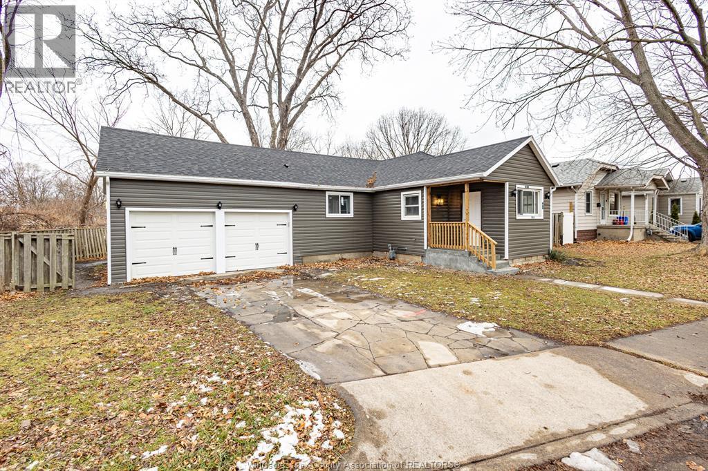1179 Prado Place, Windsor, ON - Outdoor