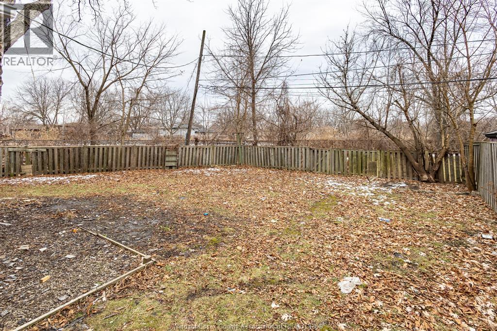 1179 Prado Place, Windsor, ON - Outdoor