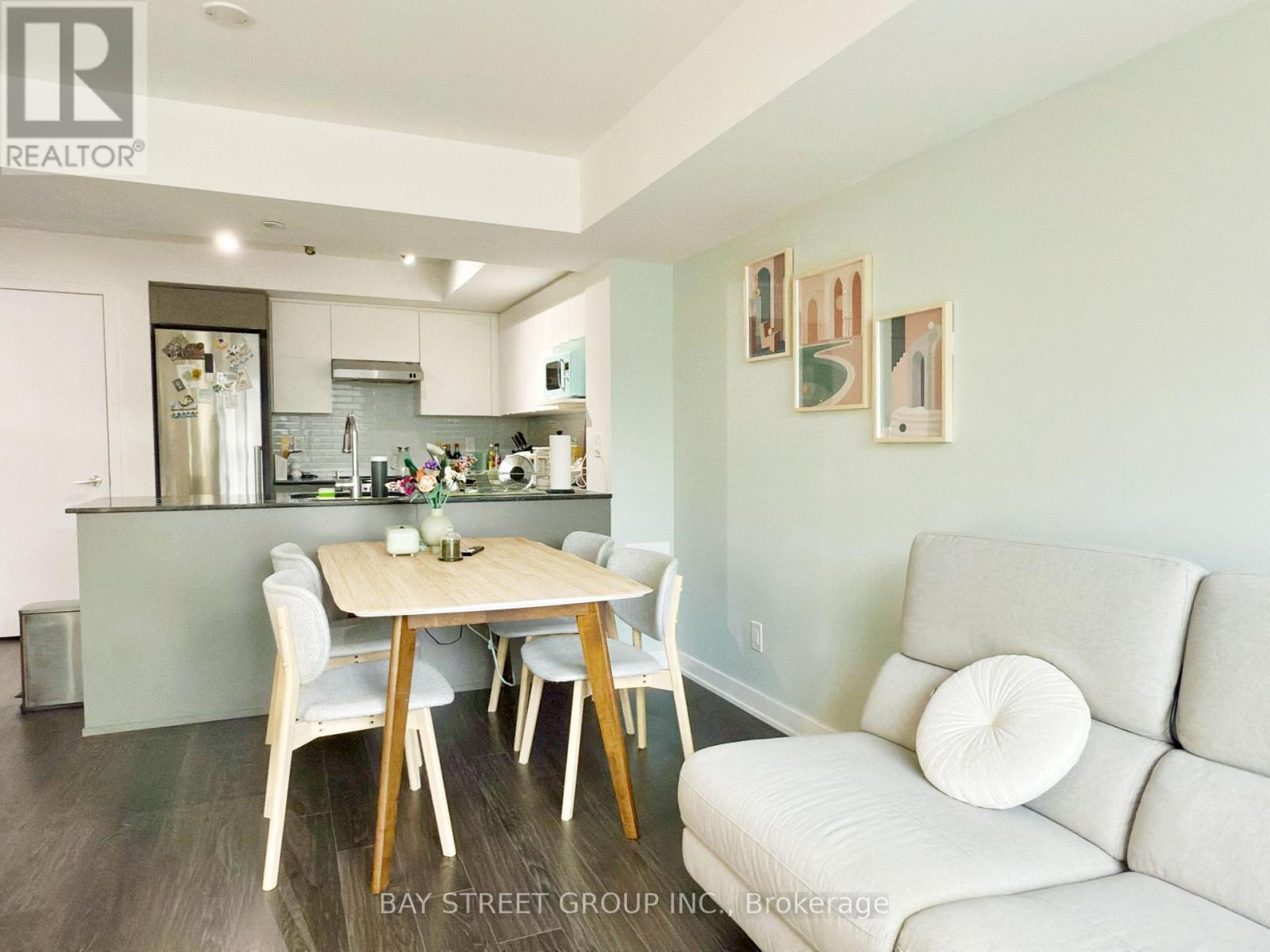 5 - 150 Flemington Road, Toronto, ON - Indoor Photo Showing Dining Room