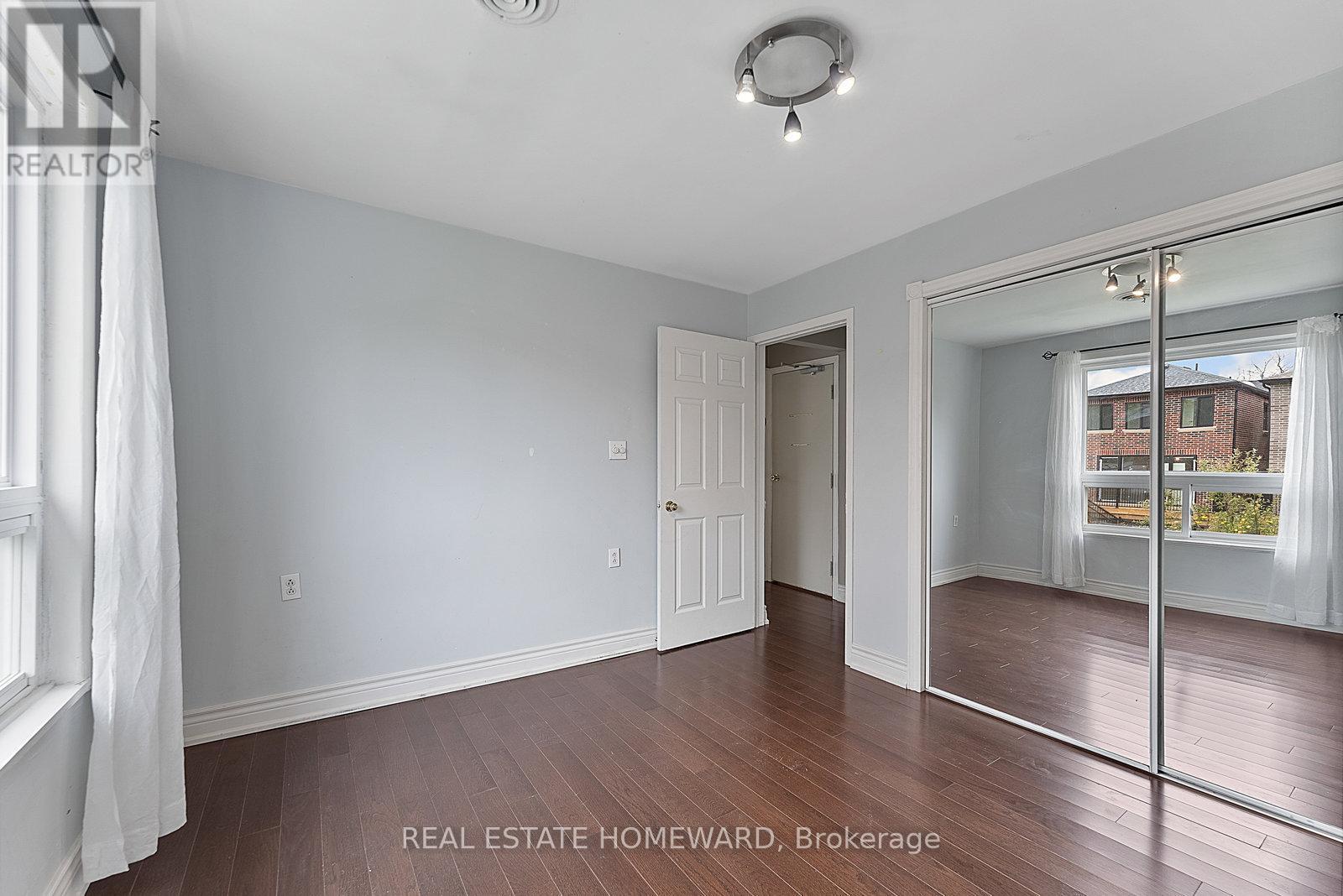 2Nd Floor - 983 Victoria Park Avenue, Toronto, ON - Indoor Photo Showing Other Room