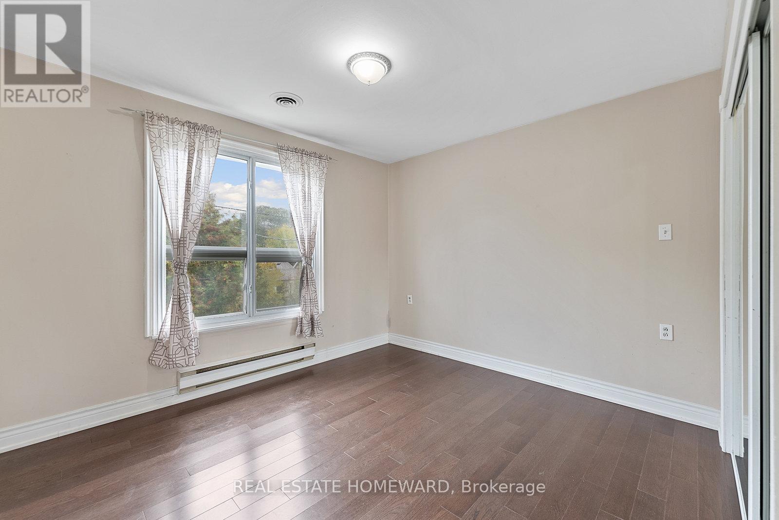 2Nd Floor - 983 Victoria Park Avenue, Toronto, ON - Indoor Photo Showing Other Room