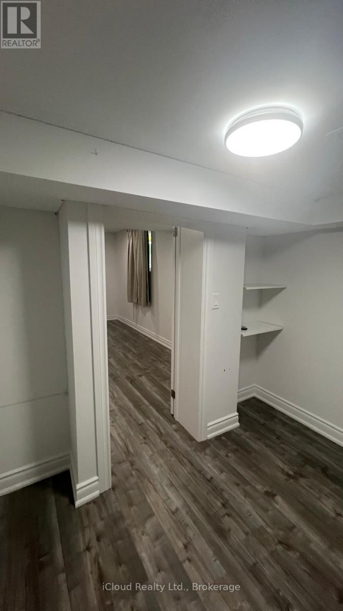 284 Landsborough Basment Avenue, Milton, ON - Indoor Photo Showing Other Room