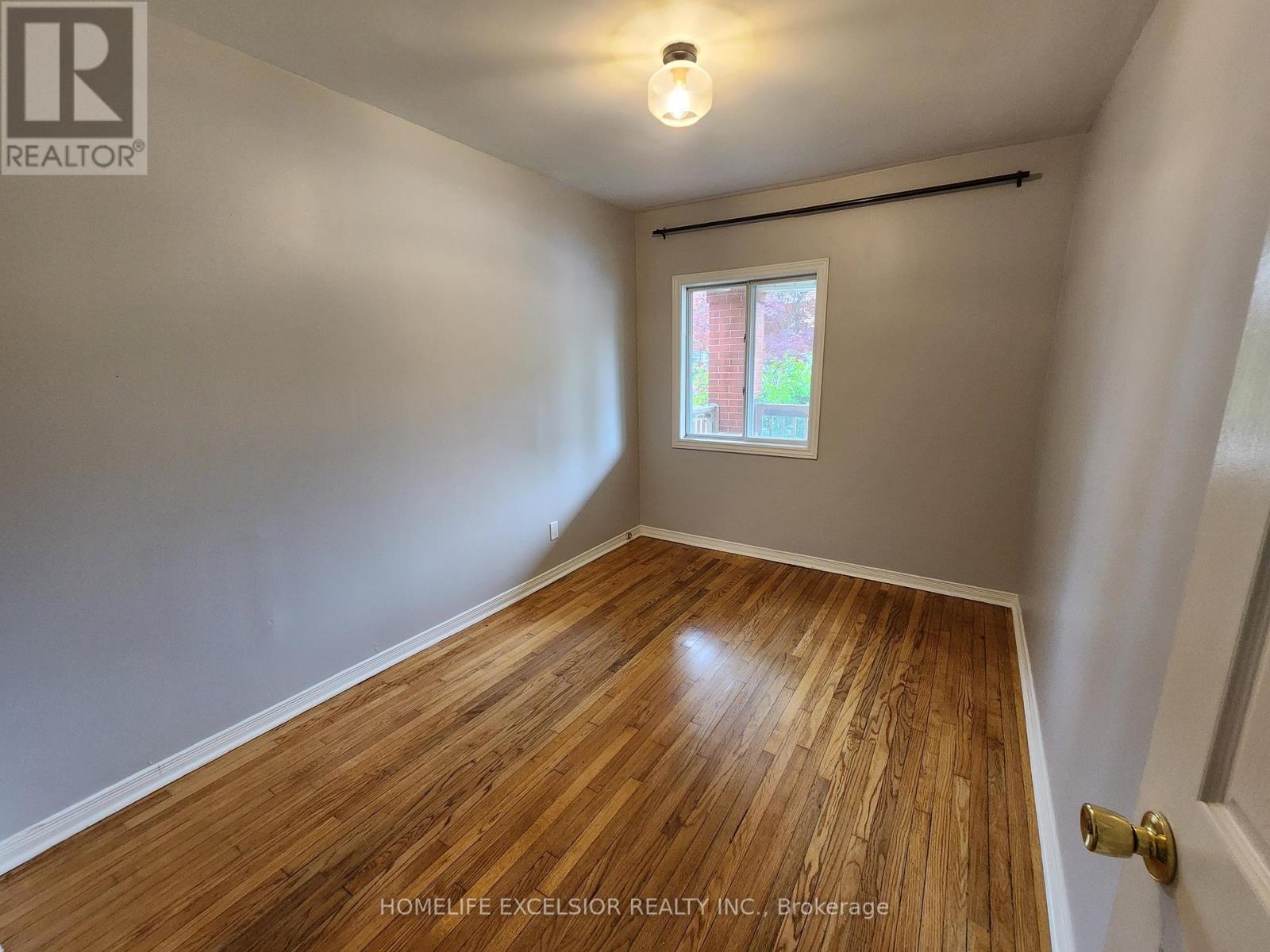 16 Sixteenth Street, Toronto, ON - Indoor Photo Showing Other Room