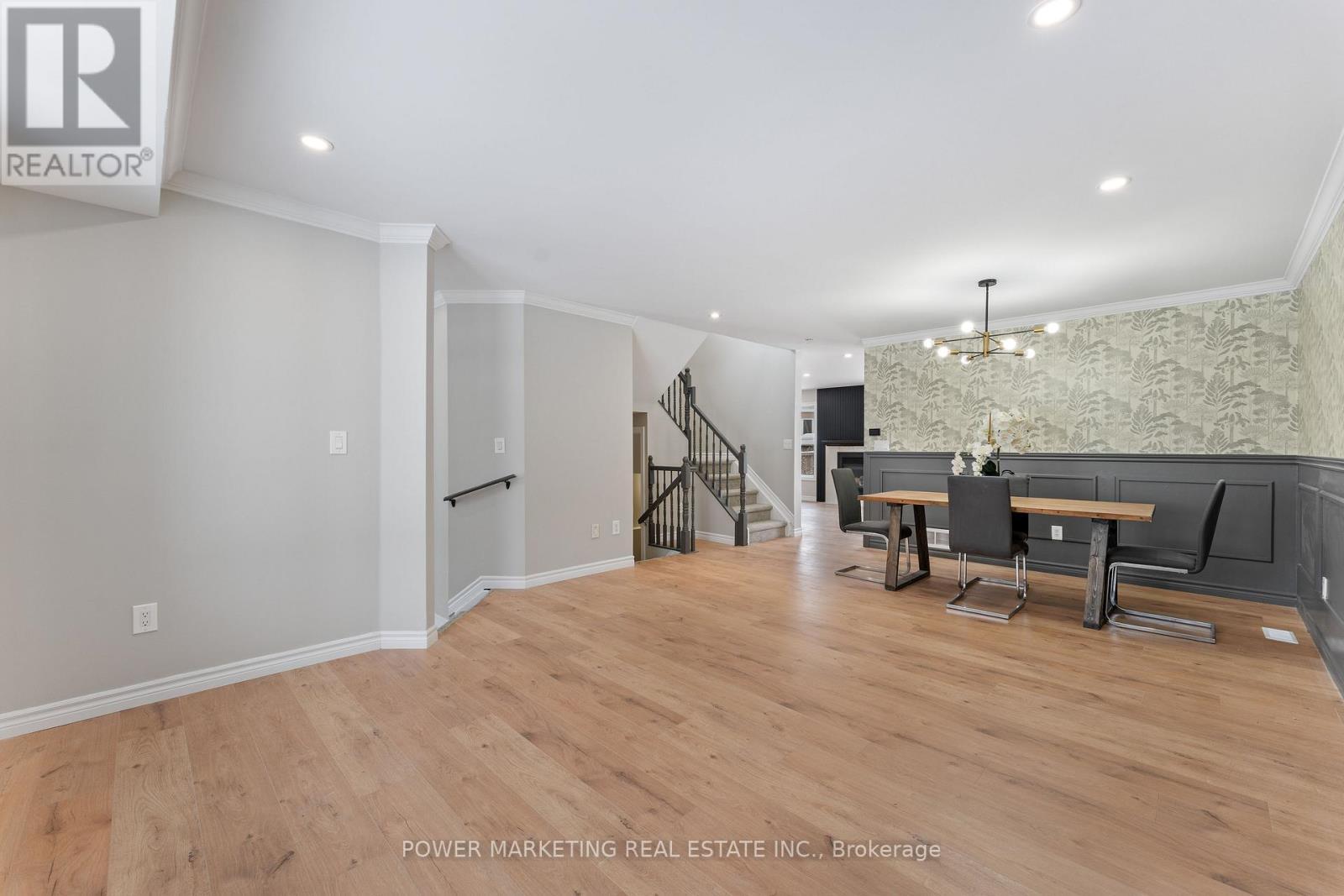 730 Scala Avenue, Ottawa, ON - Indoor Photo Showing Other Room