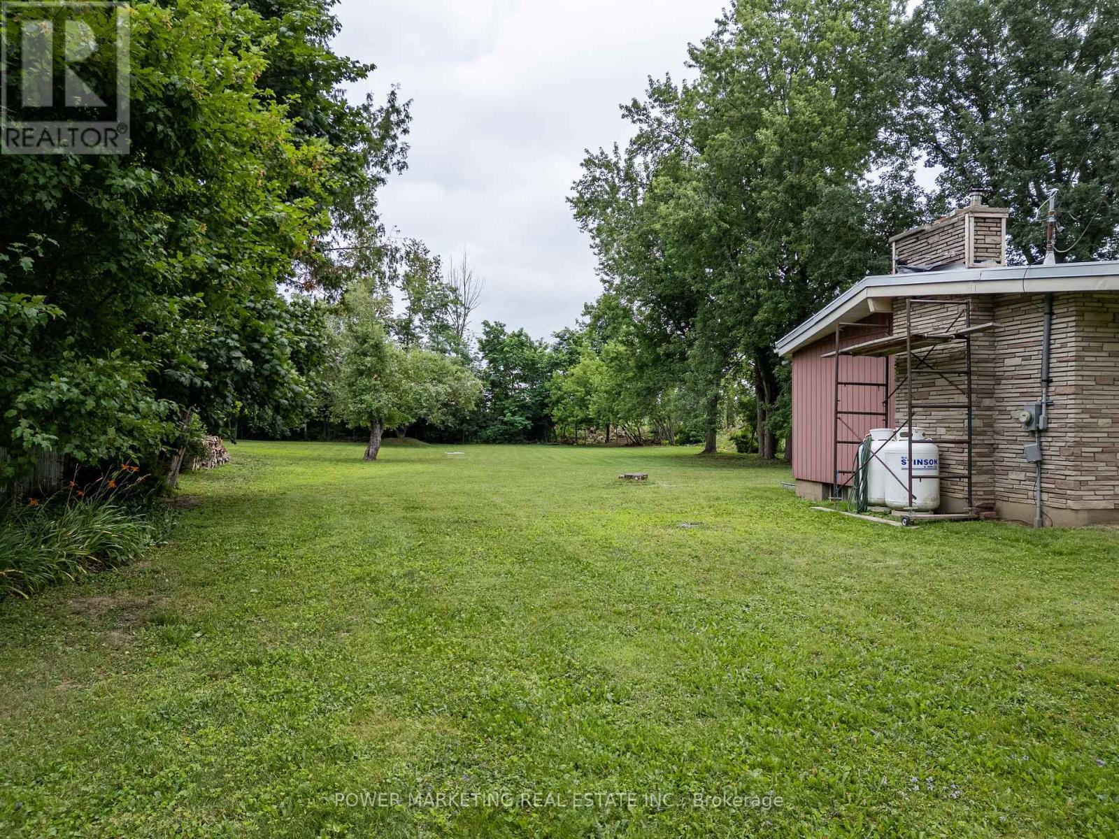 5329 Bank Street, Ottawa, ON - Outdoor