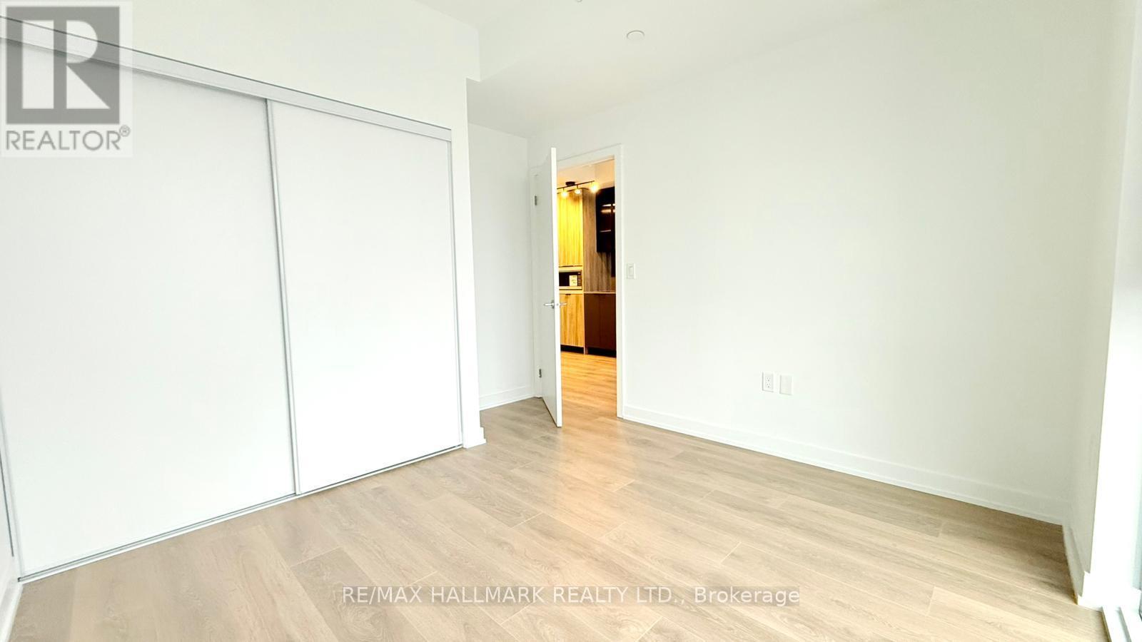 807 - 1037 The Queensway, Toronto, ON - Indoor Photo Showing Other Room