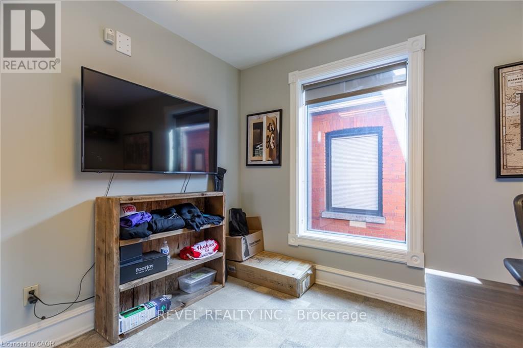 21 Bold Street, Hamilton, ON