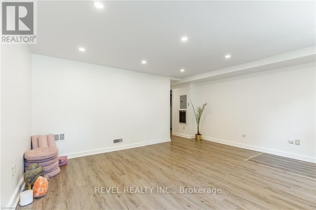 21 Bold Street, Hamilton, ON