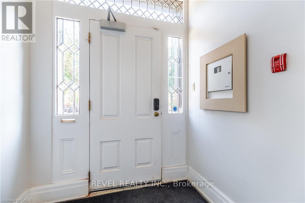 21 Bold Street, Hamilton, ON