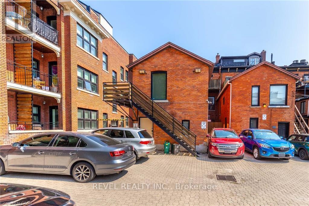 21 Bold Street, Hamilton, ON