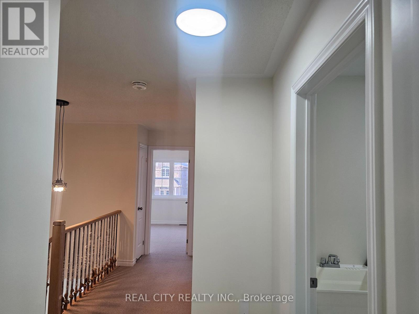 5 Heather Fullerton Road, Georgina, ON - Indoor Photo Showing Other Room