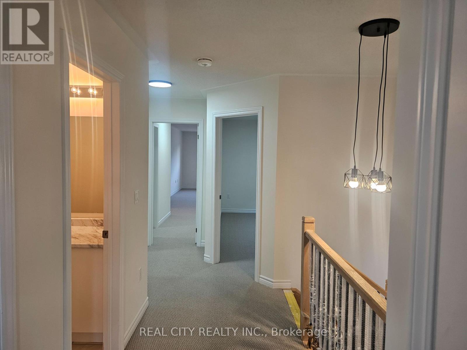 5 Heather Fullerton Road, Georgina, ON - Indoor Photo Showing Other Room