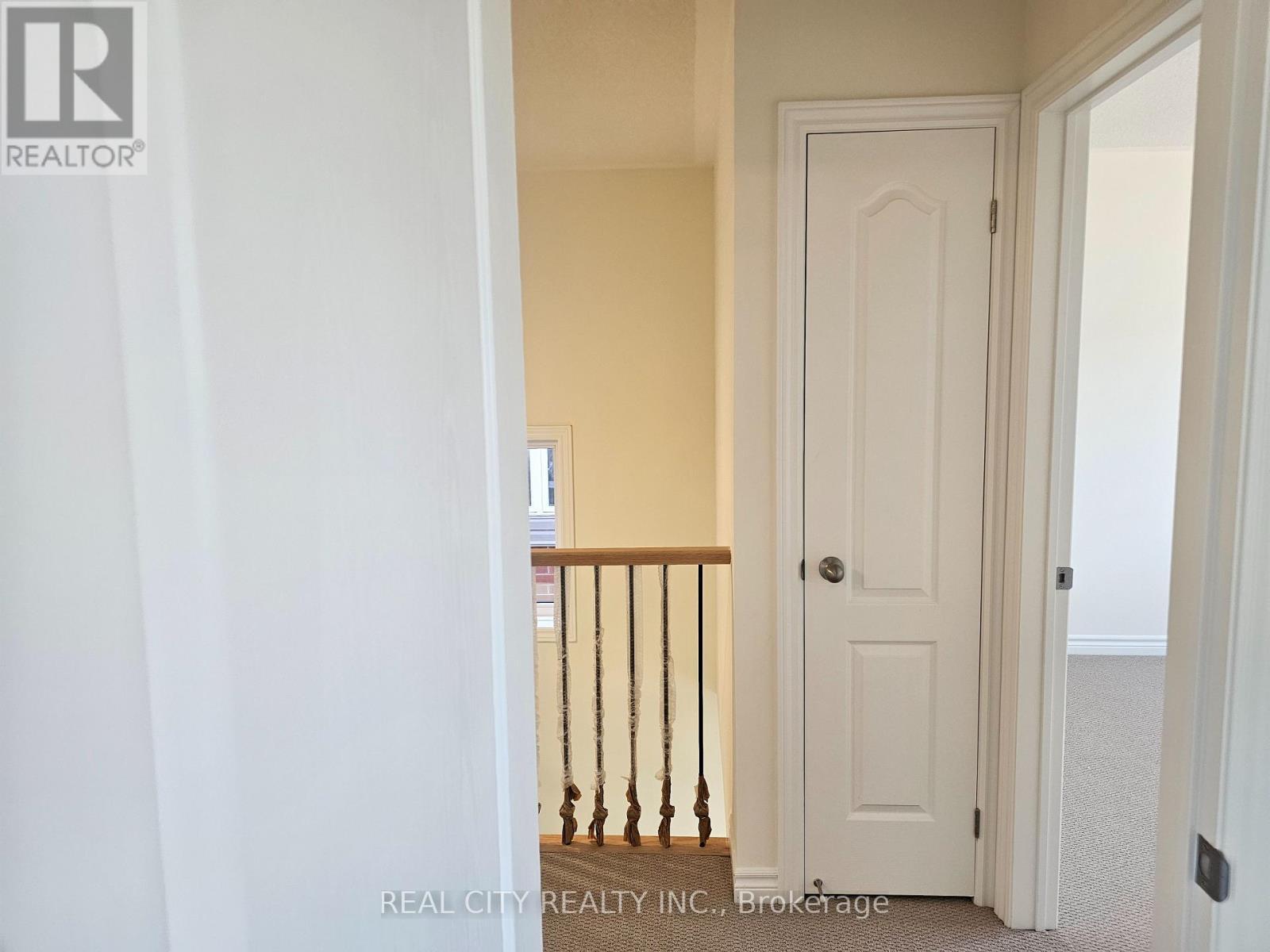 5 Heather Fullerton Road, Georgina, ON - Indoor Photo Showing Other Room