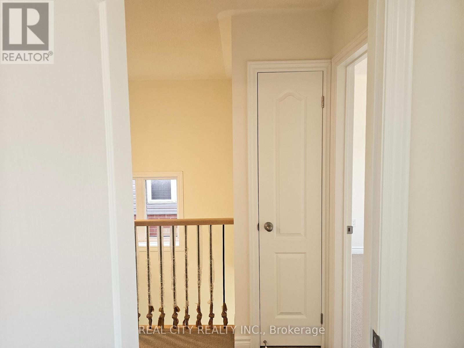 5 Heather Fullerton Road, Georgina, ON - Indoor Photo Showing Other Room