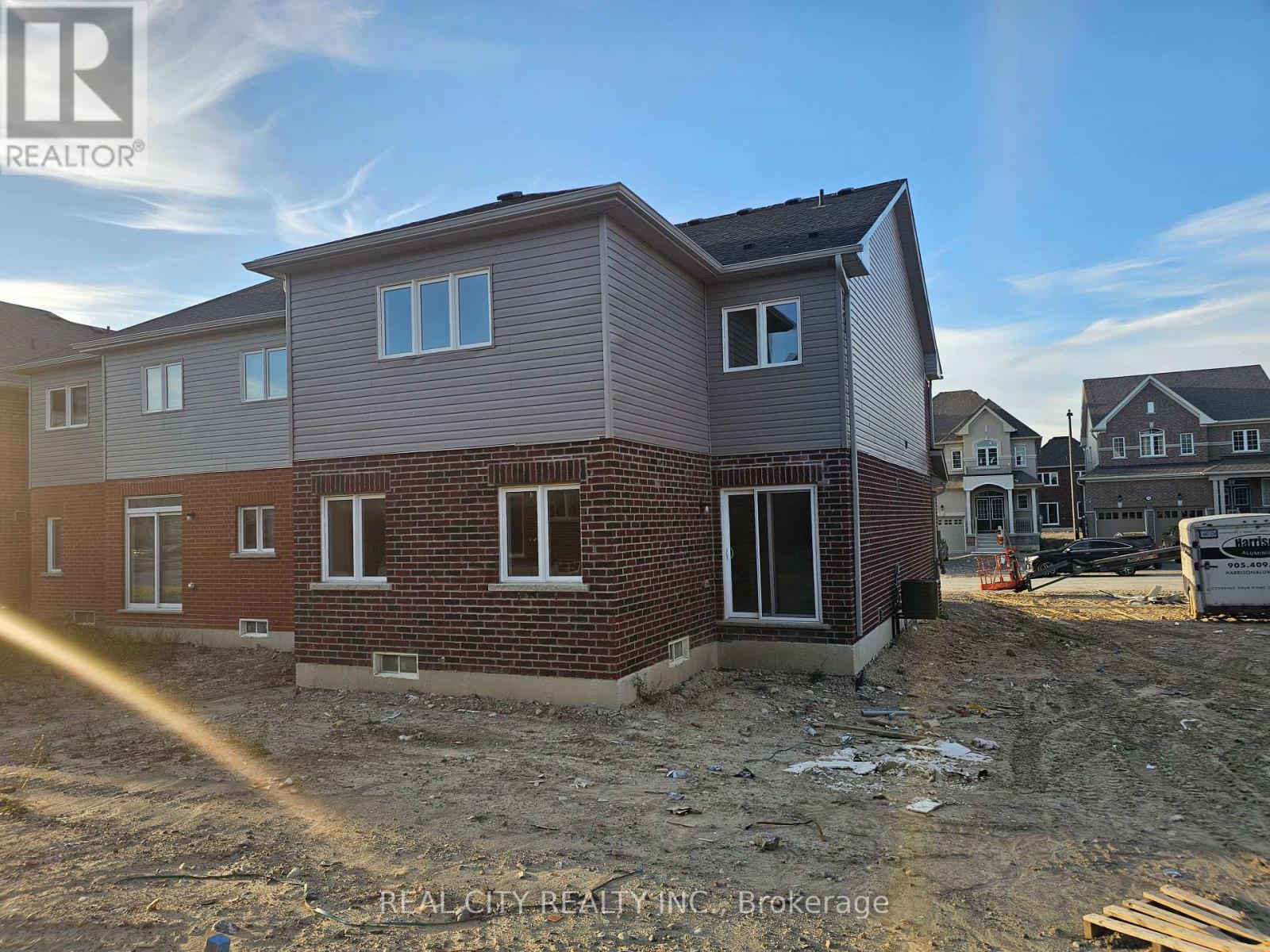 5 Heather Fullerton Road, Georgina, ON - Outdoor