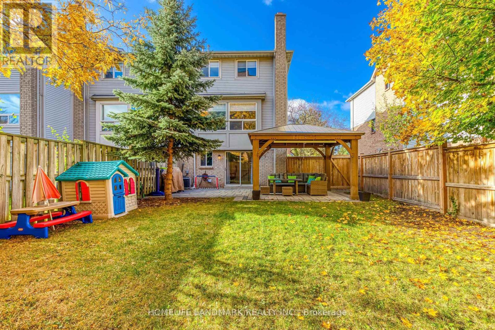 1201 Lindsay Drive, Oakville, ON - Outdoor