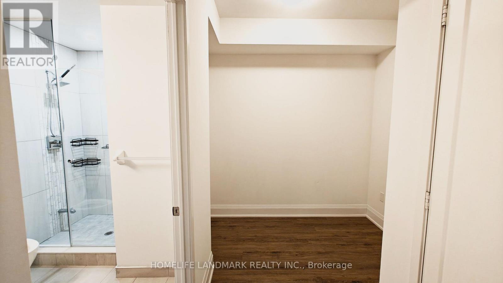 2108 - 70 Princess Street E, Toronto, ON - Indoor