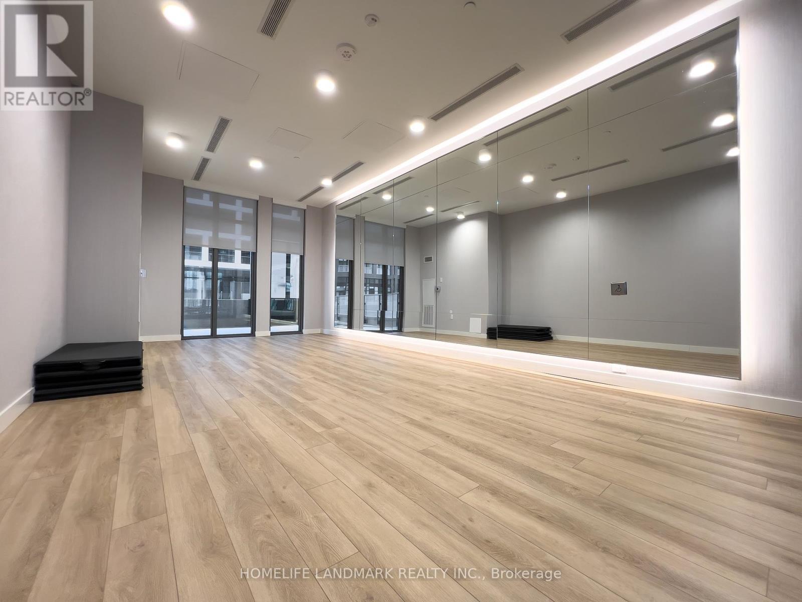 2108 - 70 Princess Street E, Toronto, ON - Indoor Photo Showing Other Room