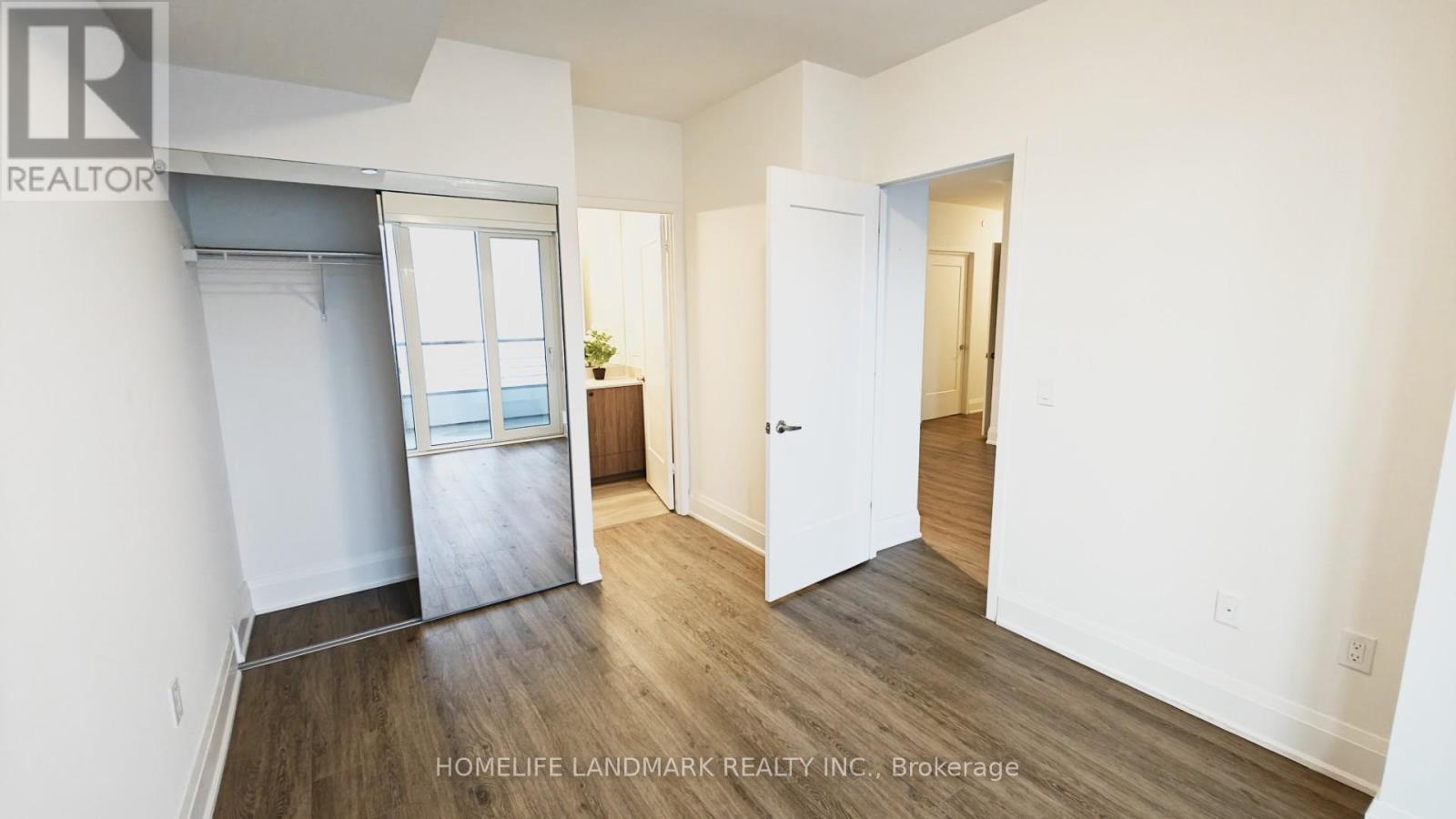 2108 - 70 Princess Street E, Toronto, ON - Indoor Photo Showing Other Room