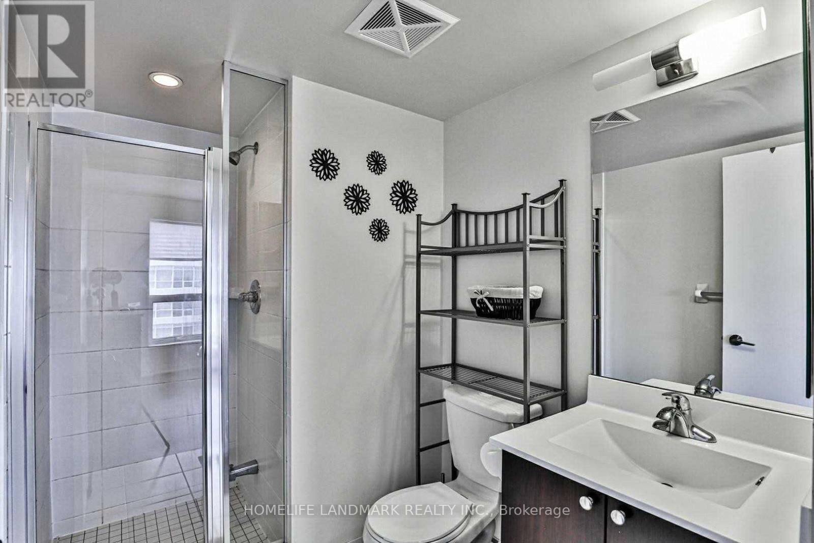 1714 - 181 Village Green Square, Toronto, ON - Indoor Photo Showing Bathroom