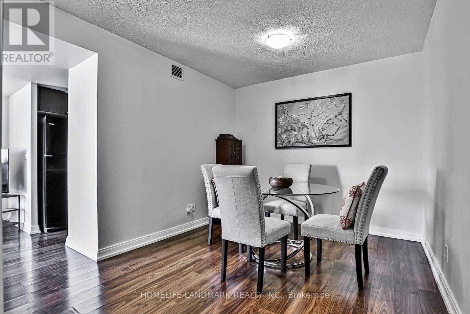 1714 - 181 Village Green Square, Toronto, ON - Indoor Photo Showing Dining Room
