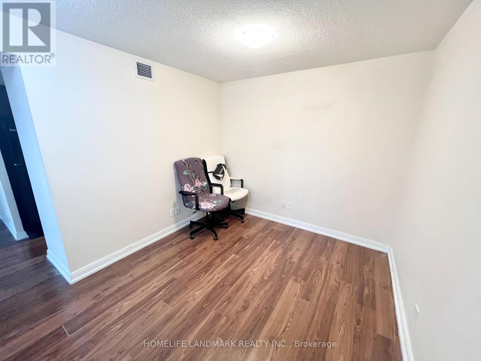 1714 - 181 Village Green Square, Toronto, ON - Indoor Photo Showing Other Room