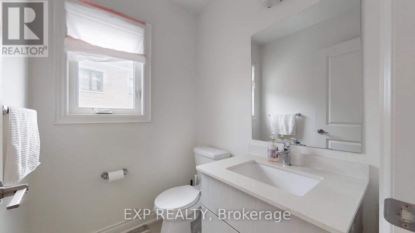 19 Meadow Vista Crescent, East Gwillimbury, ON - Indoor Photo Showing Bathroom
