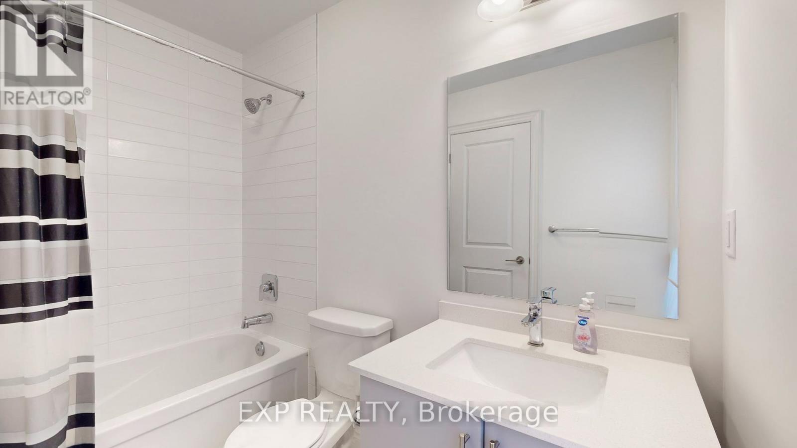 19 Meadow Vista Crescent, East Gwillimbury, ON - Indoor Photo Showing Bathroom