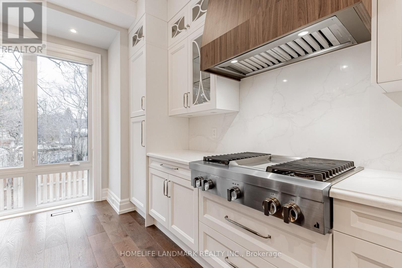198 Empress Avenue, Toronto, ON - Indoor Photo Showing Kitchen