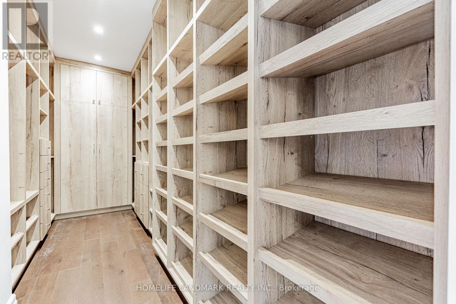 198 Empress Avenue, Toronto, ON - Indoor