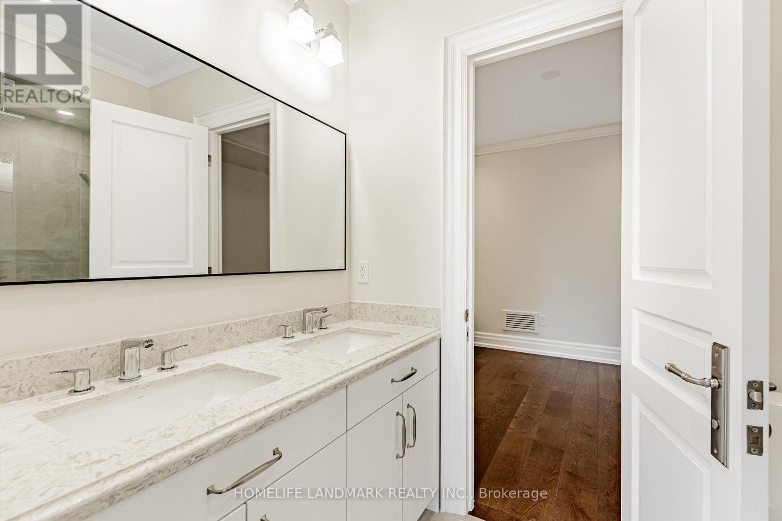 198 Empress Avenue, Toronto, ON - Indoor Photo Showing Bathroom