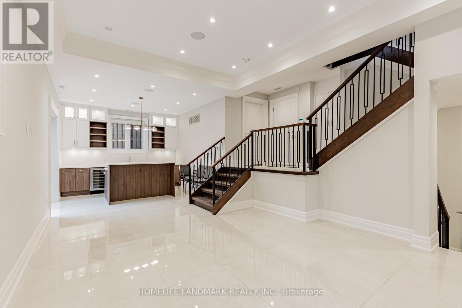 198 Empress Avenue, Toronto, ON - Indoor Photo Showing Other Room