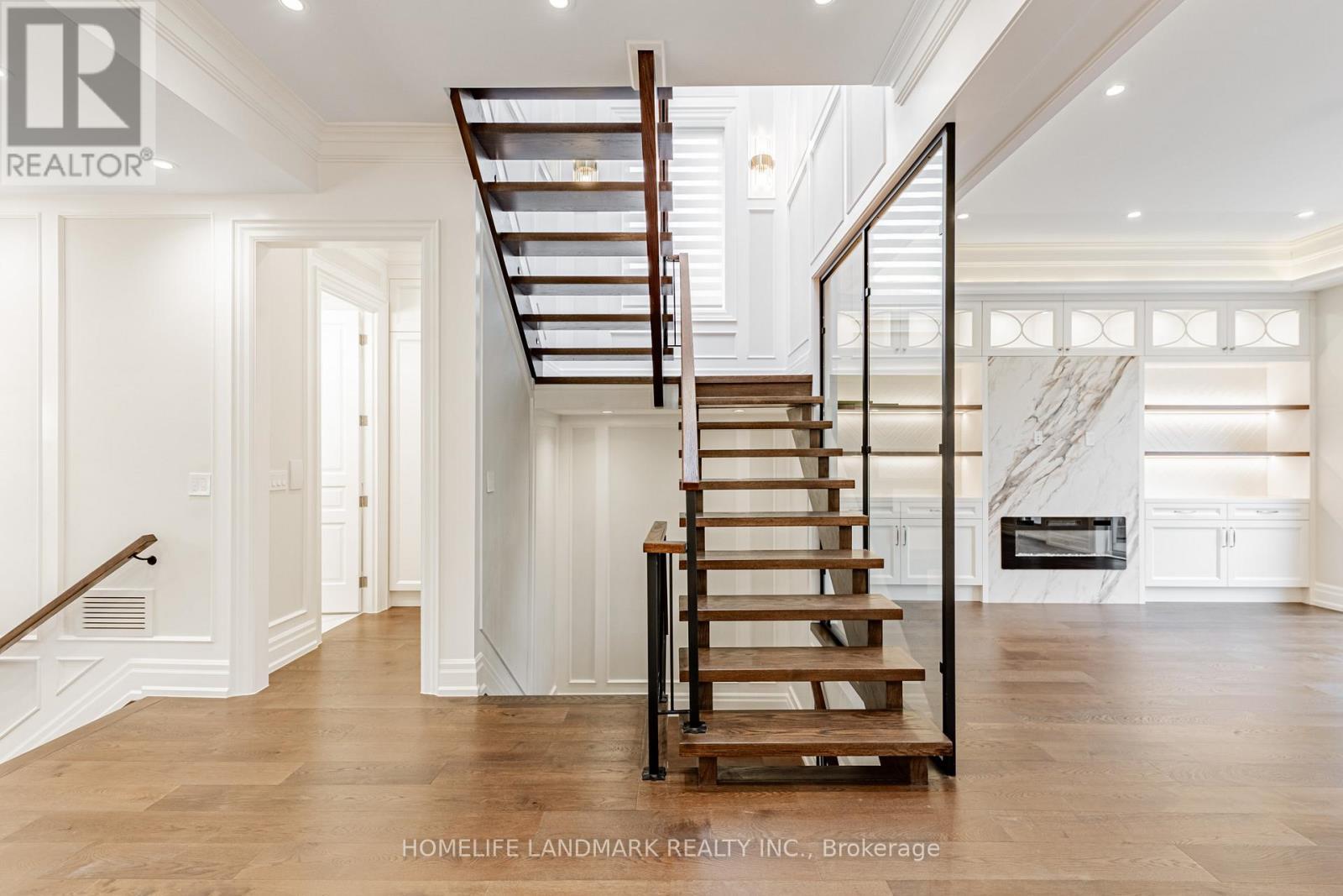 198 Empress Avenue, Toronto, ON - Indoor Photo Showing Other Room