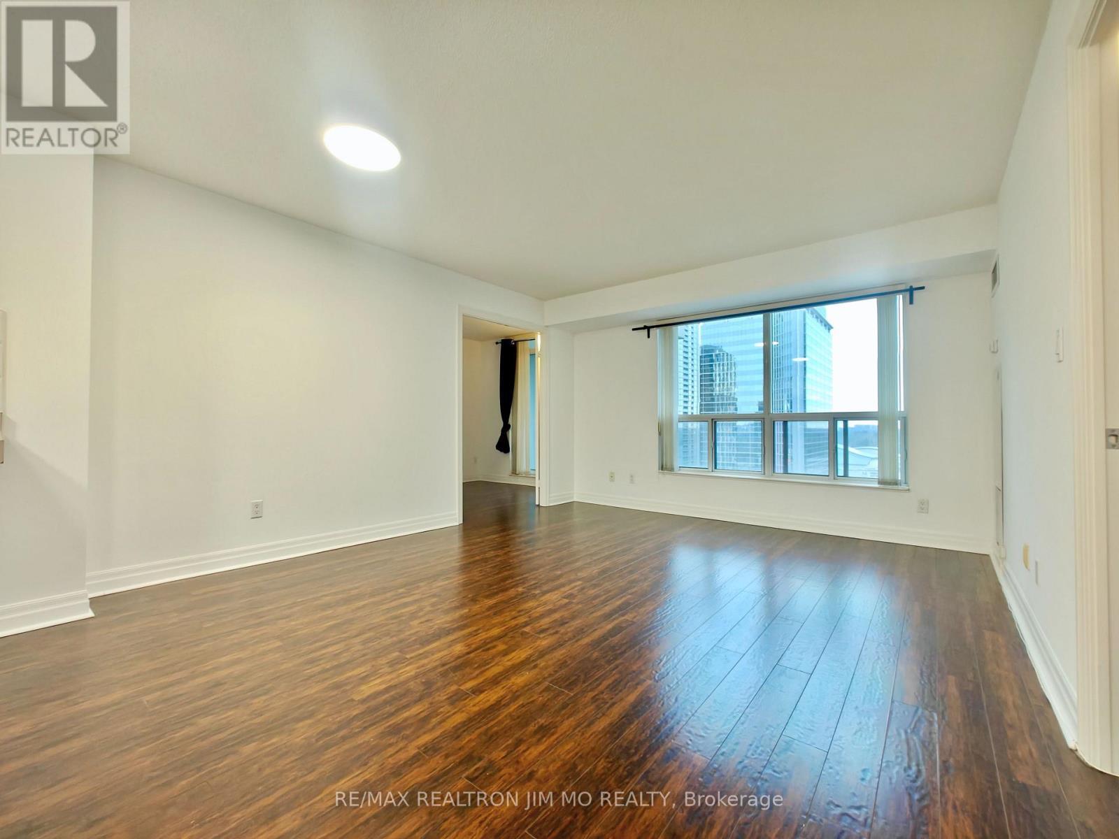 1516 - 188 Doris Avenue, Toronto, ON - Indoor Photo Showing Other Room