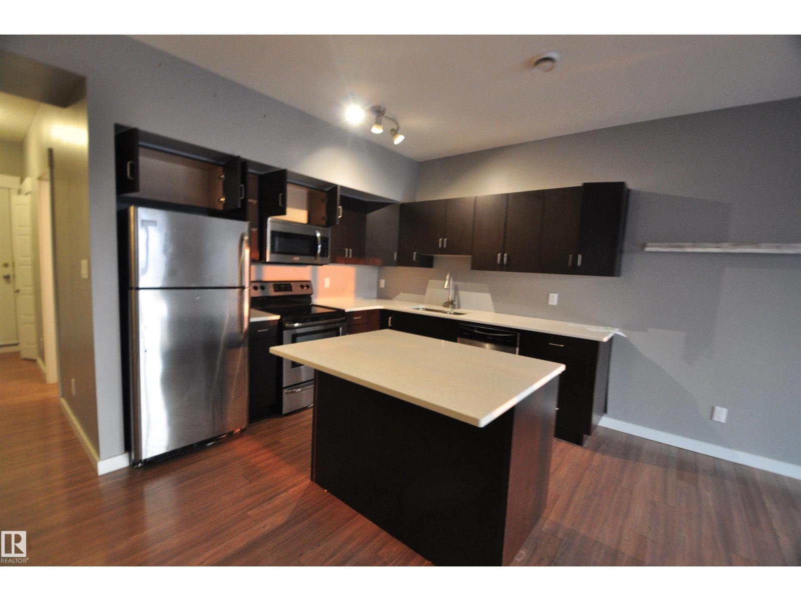 #407 10518 113 St Nw, Edmonton, AB - Indoor Photo Showing Kitchen