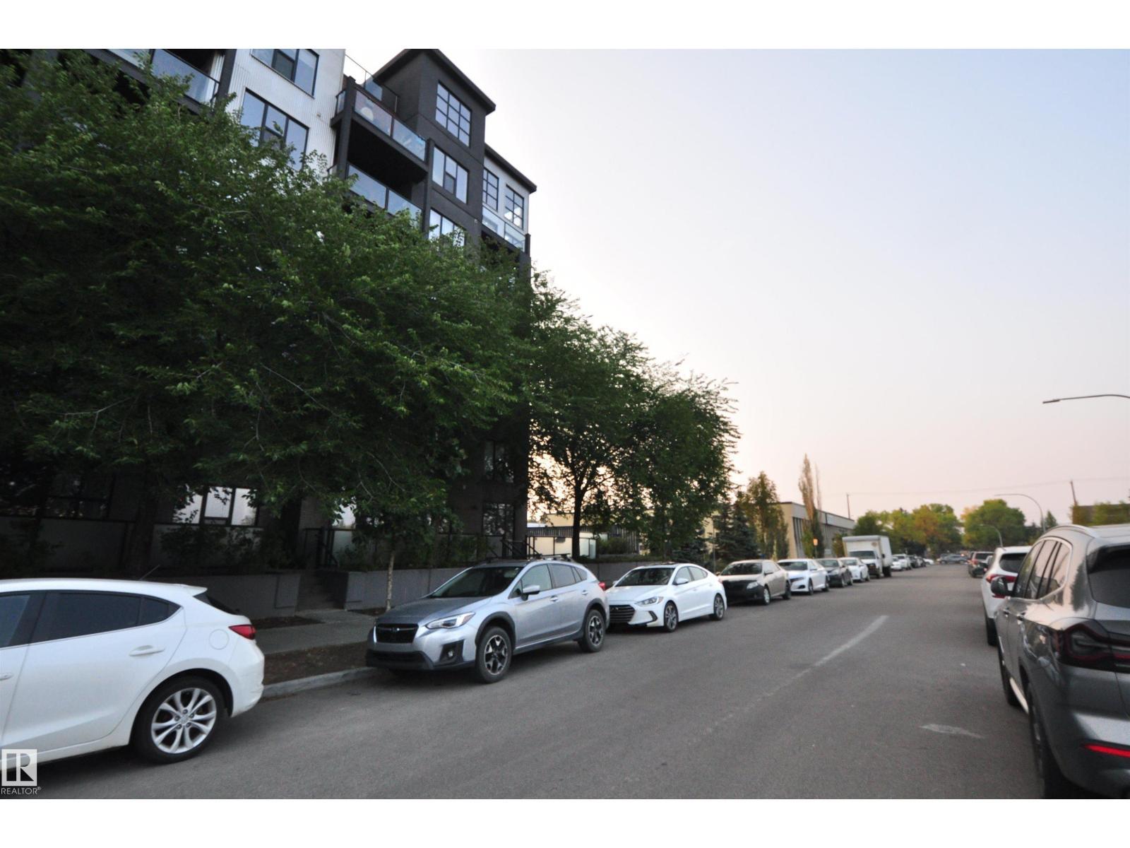 #407 10518 113 St Nw, Edmonton, AB - Outdoor