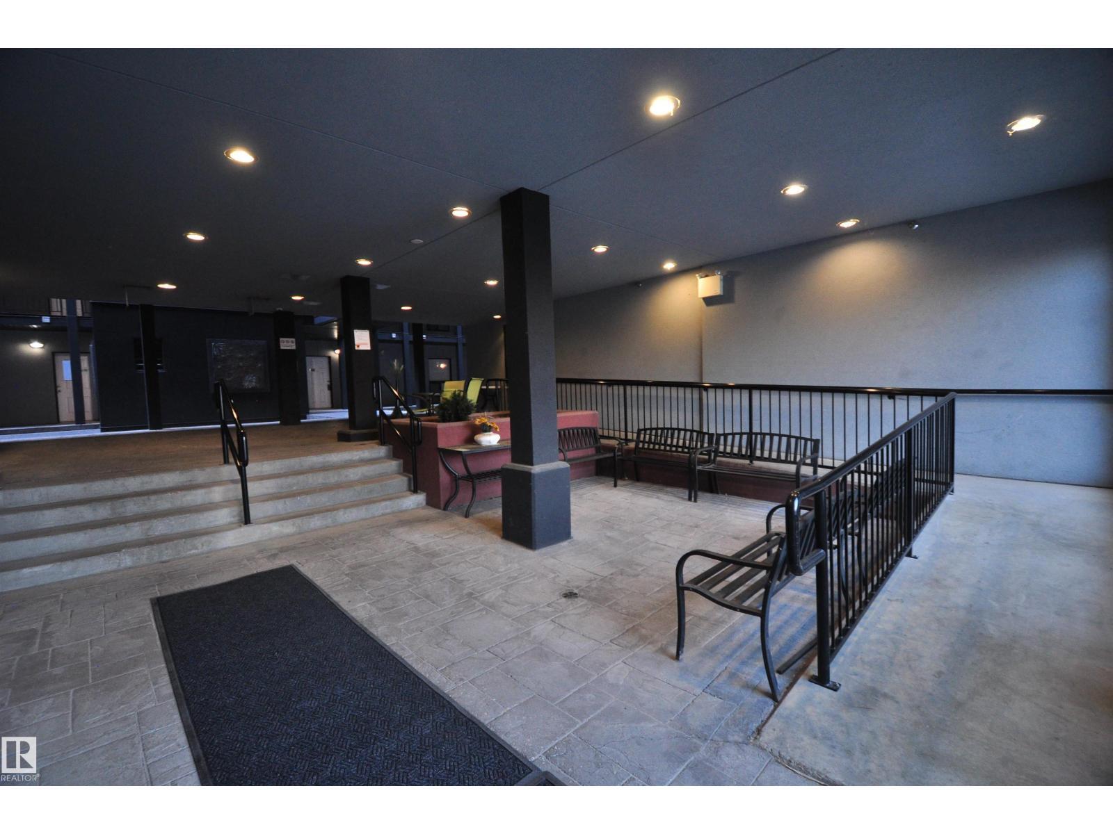 #407 10518 113 St Nw, Edmonton, AB - Photo Showing Other Room