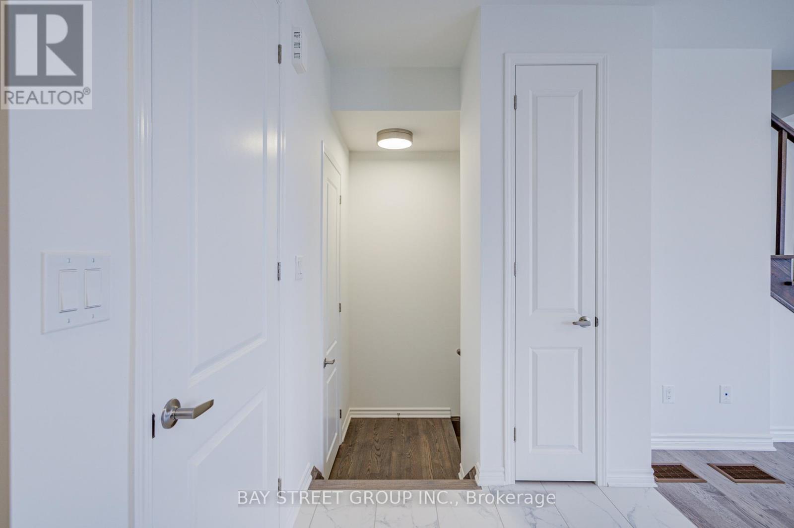 118 Azure Drive, Markham, ON - Indoor Photo Showing Other Room