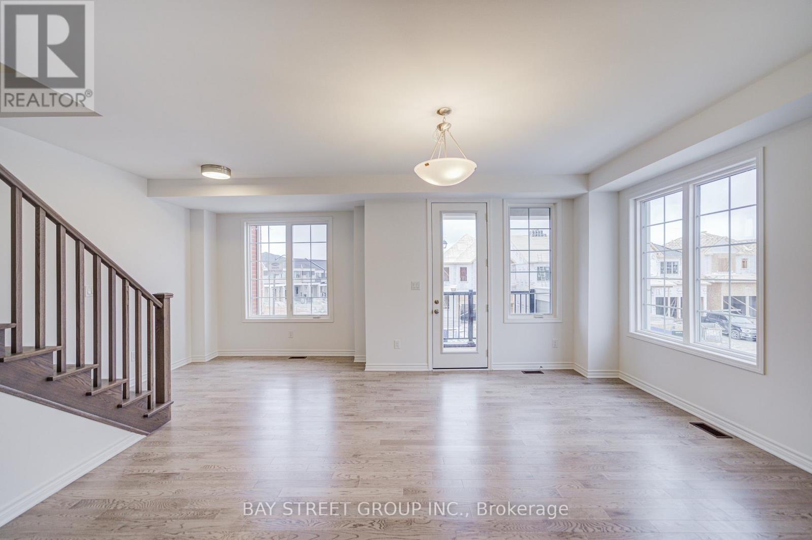 118 Azure Drive, Markham, ON - Indoor Photo Showing Other Room